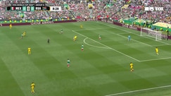 Julian Quiñones scores the opening goal for Mexico