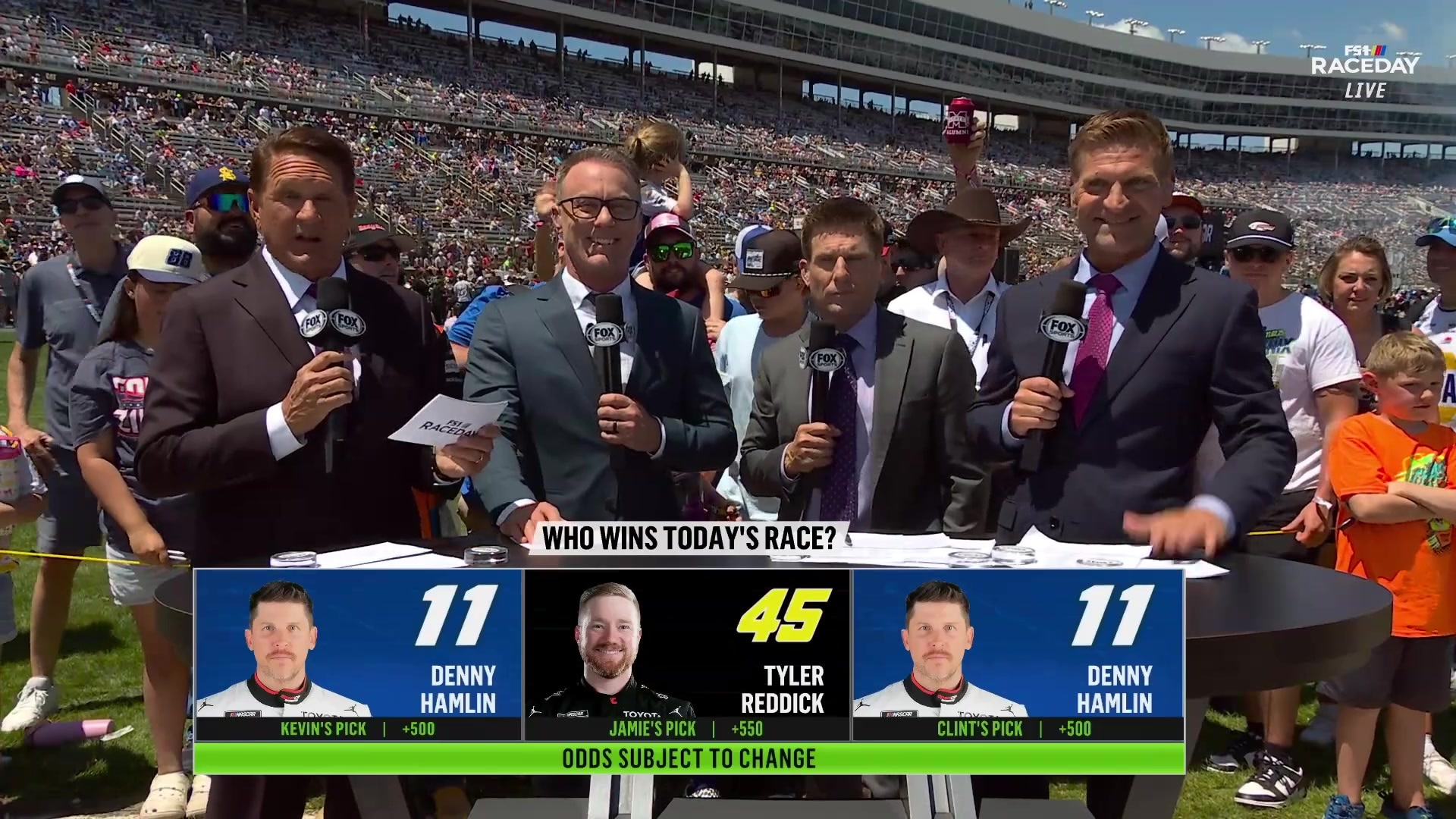 NASCAR commentators predict the winner at Texas Motor Speedway