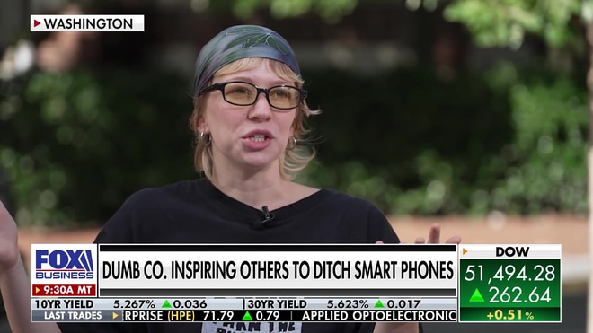 Young people embrace 'dumb phones' to ditch smartphone reliance