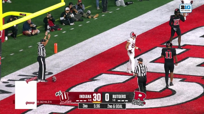 Josh Hoover throws 3-yard touchdown pass to Charlie Becker