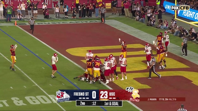 Waymond Jordan powers in for a 2-yard touchdown