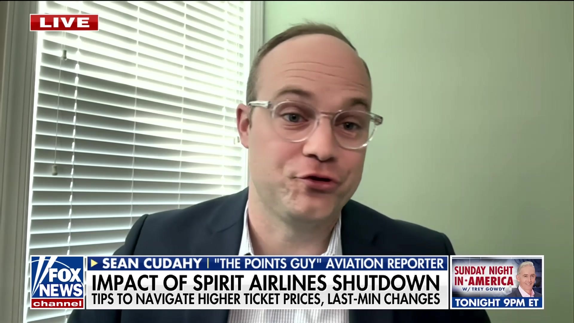 Airlines offer 'rescue fares' to help stranded Spirit passengers