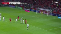 Toluca pulls even on aggregate with Leo Fernández's free kick