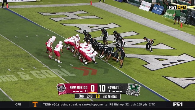 Scottre Humphrey powers in for a 1-yard touchdown