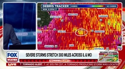 Confirmed tornado and radar debris near Carlyle, IL