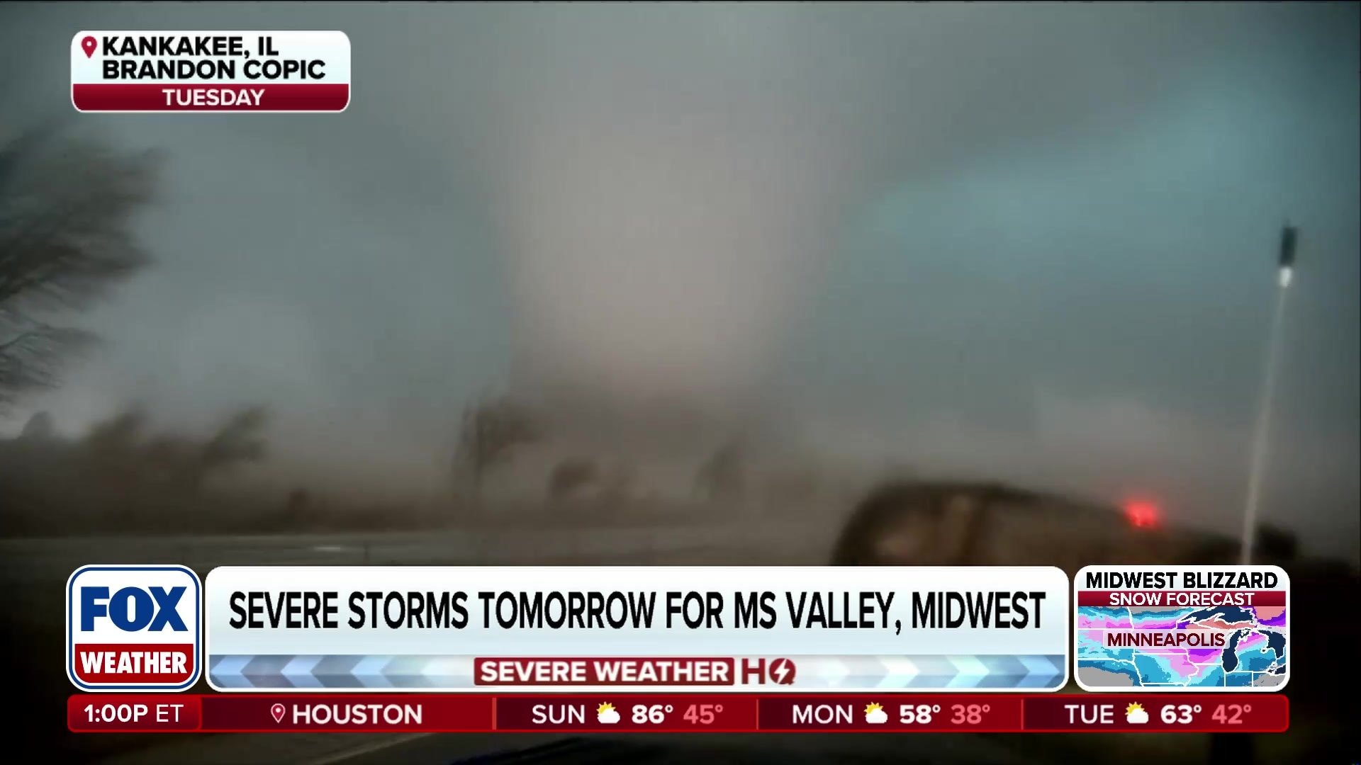 Severe storms and tornadoes threaten Mississippi Valley and Midwest