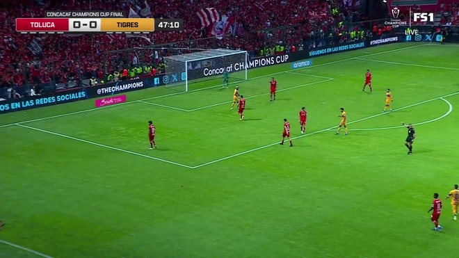 Garcia makes a key save from Herrera's shot