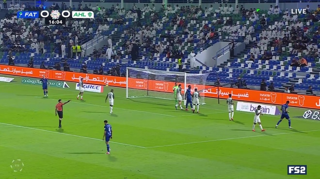 Mourad Batna's shot on target is saved by Edouard Mendy