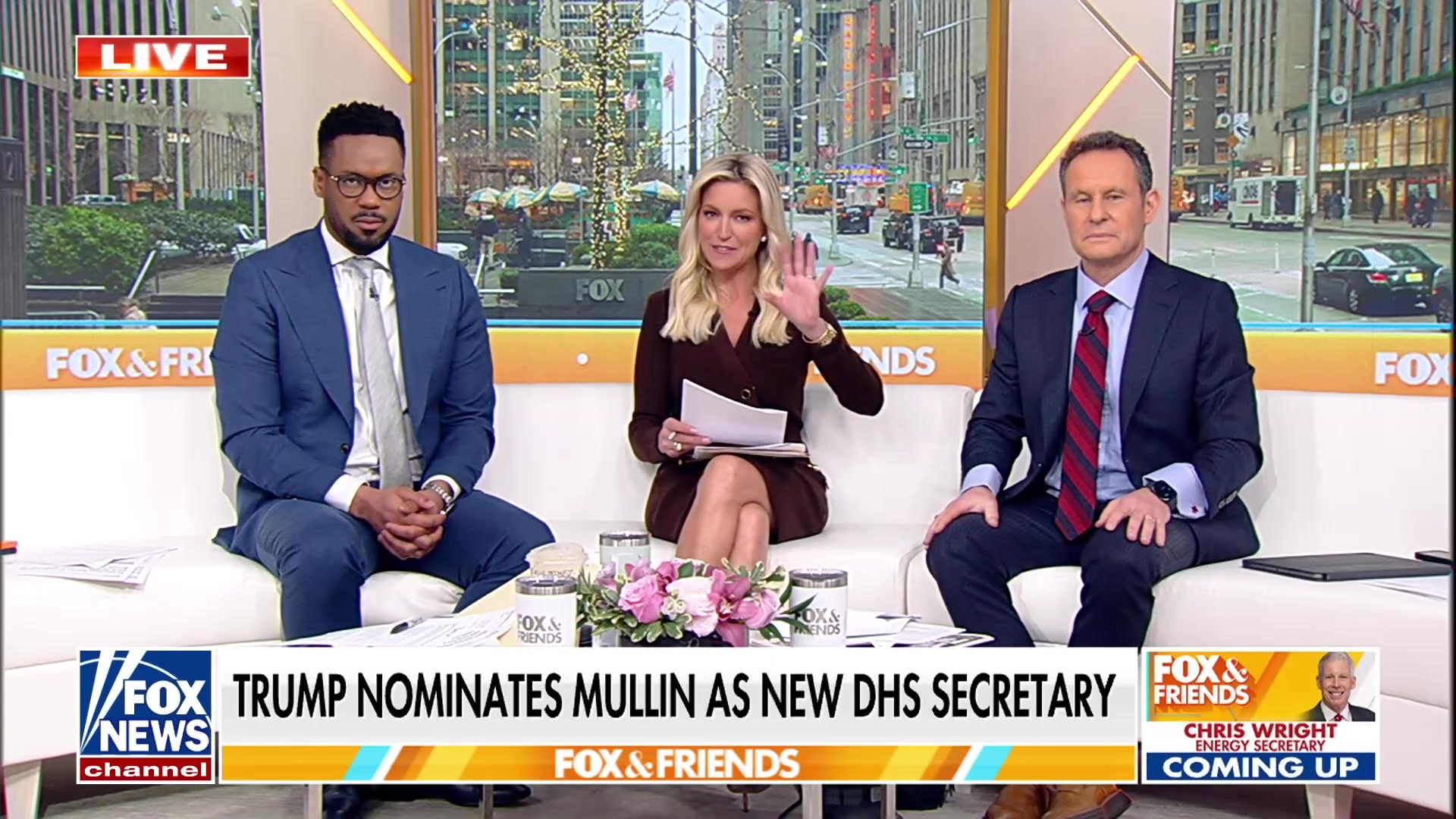 Senator Markwayne Mullin challenges Teamsters leader to a fight, later earns his praise for DHS nomination