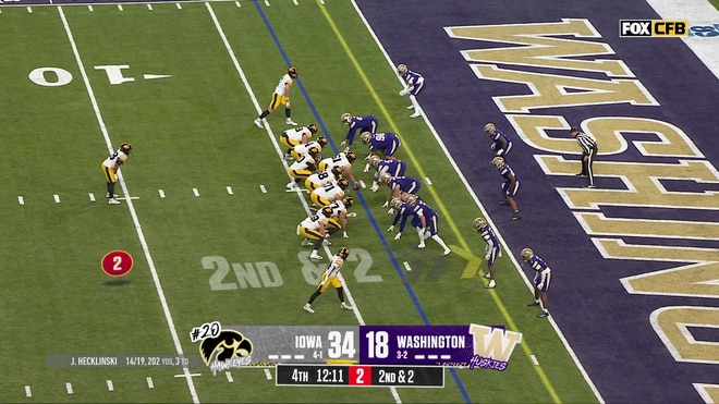 Kamari Moulton rushes for a 3-yard touchdown