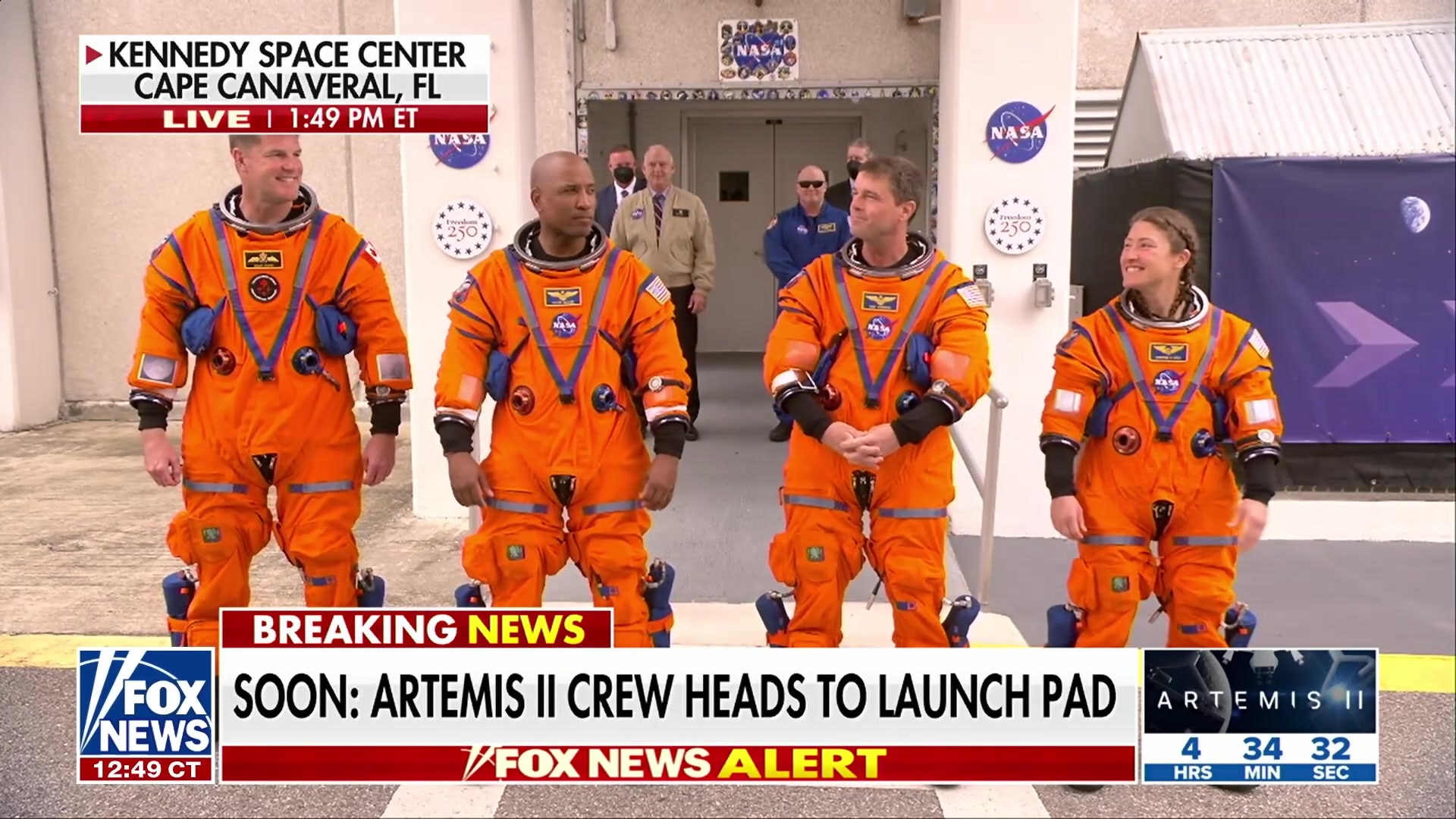 Artemis II Crew greets enthusiastic crowds before boarding Astrovan