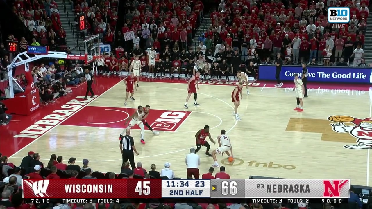 Pryce Sandfort rejects John Blackwell's shot