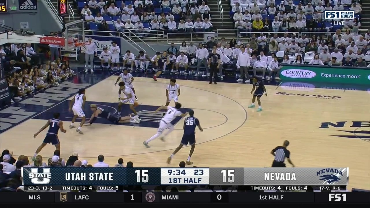 Corey Camper Jr. drains a three-point shot