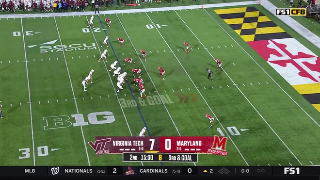 Ethan Grunkemeyer scrambles for an 18-yard touchdown
