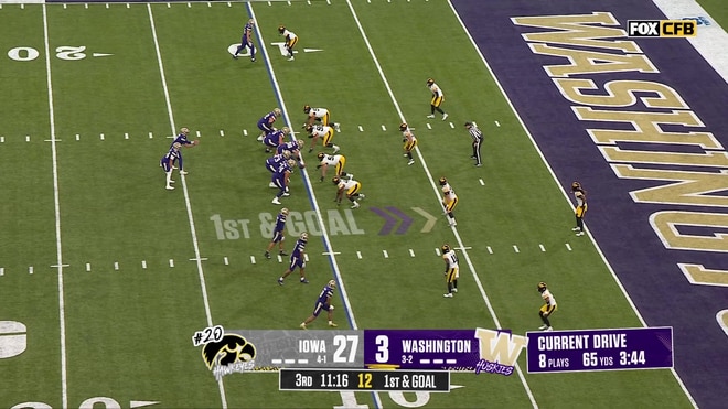 Elijah Brown finds Chris Lawson for a 10-yard touchdown