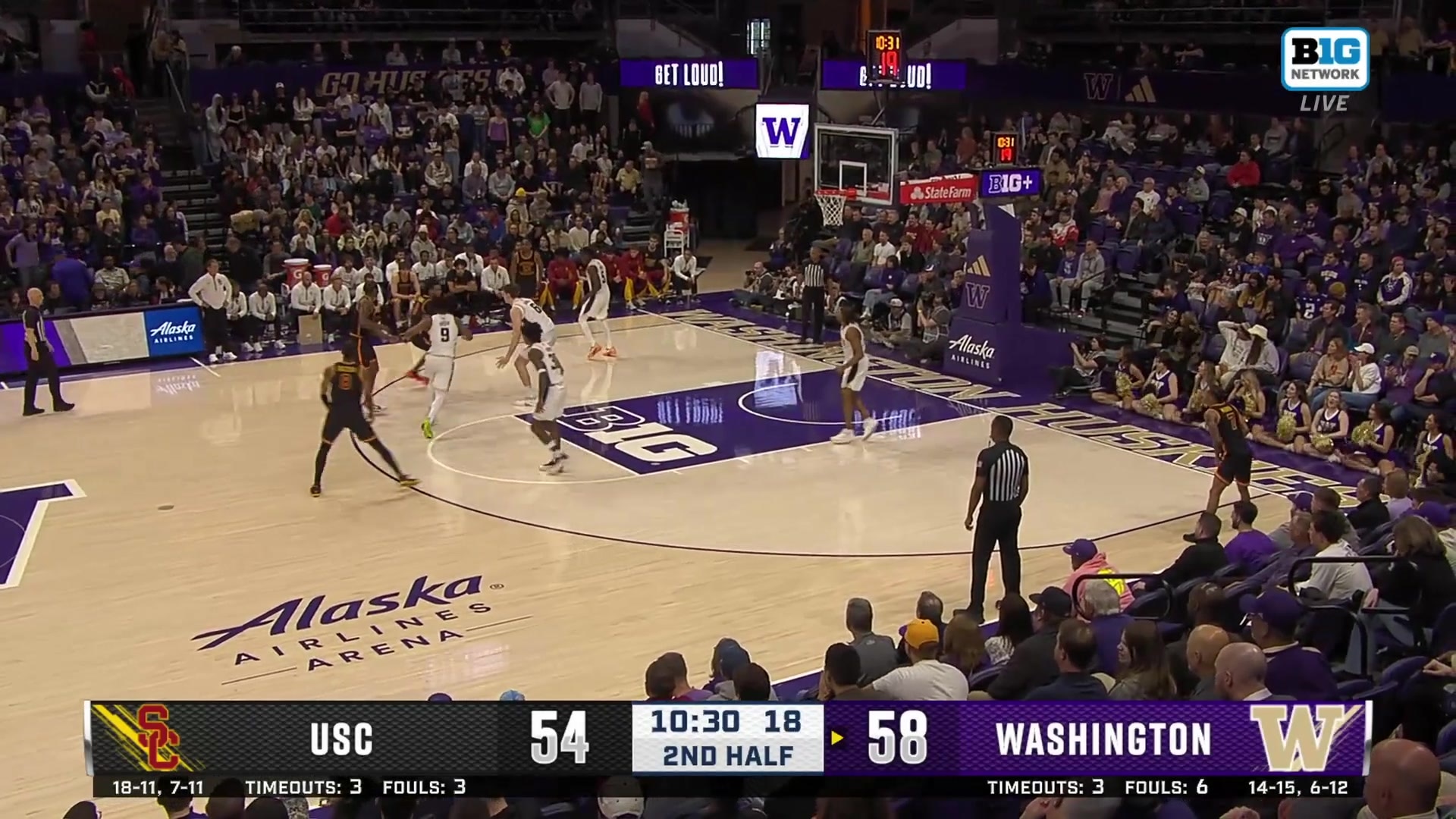 Wesley Yates III extends the lead with a layup