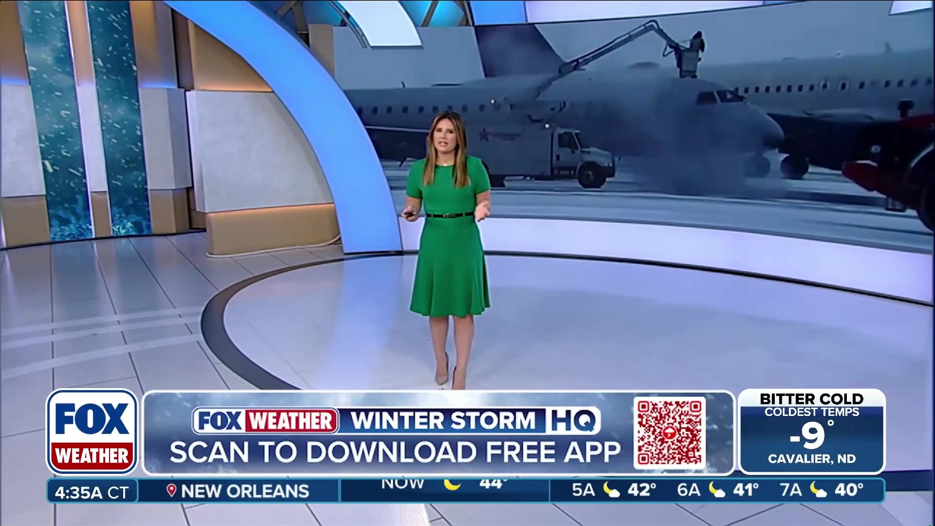 How airplane de-icing works to ensure safe winter travel
