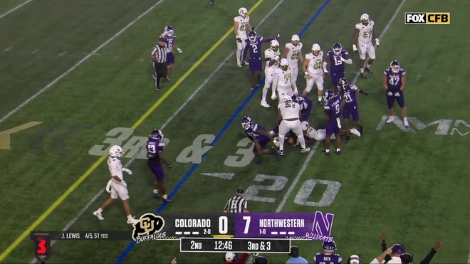 Damian Henderson II fumbles, recovered by Braydon Brus