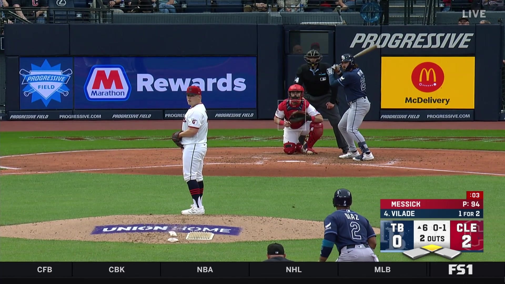 Ryan Vilade singles home Yandy Díaz