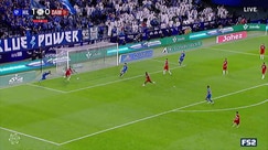 Goalkeeper makes crucial save on Malcom's shot
