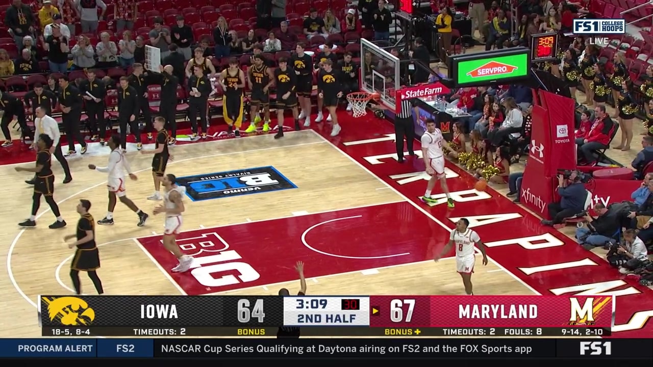 Bennett Stirtz makes a two-point layup for Iowa