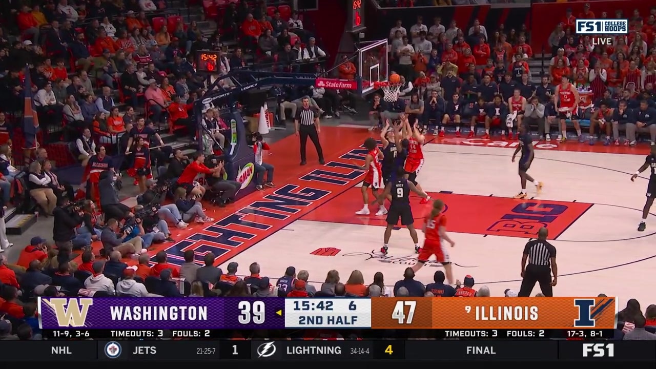 Wesley Yates III sinks a three-pointer for Washington