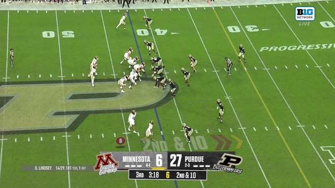 Drake Lindsey connects with Jalen Smith for a 42-yard touchdown
