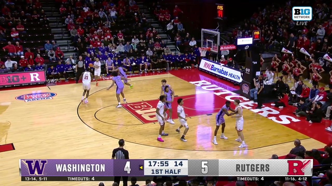 Wesley Yates III sinks a three-point jump shot