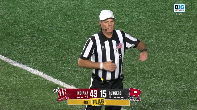 Lee Beebe Jr. powers in for a 1-yard touchdown