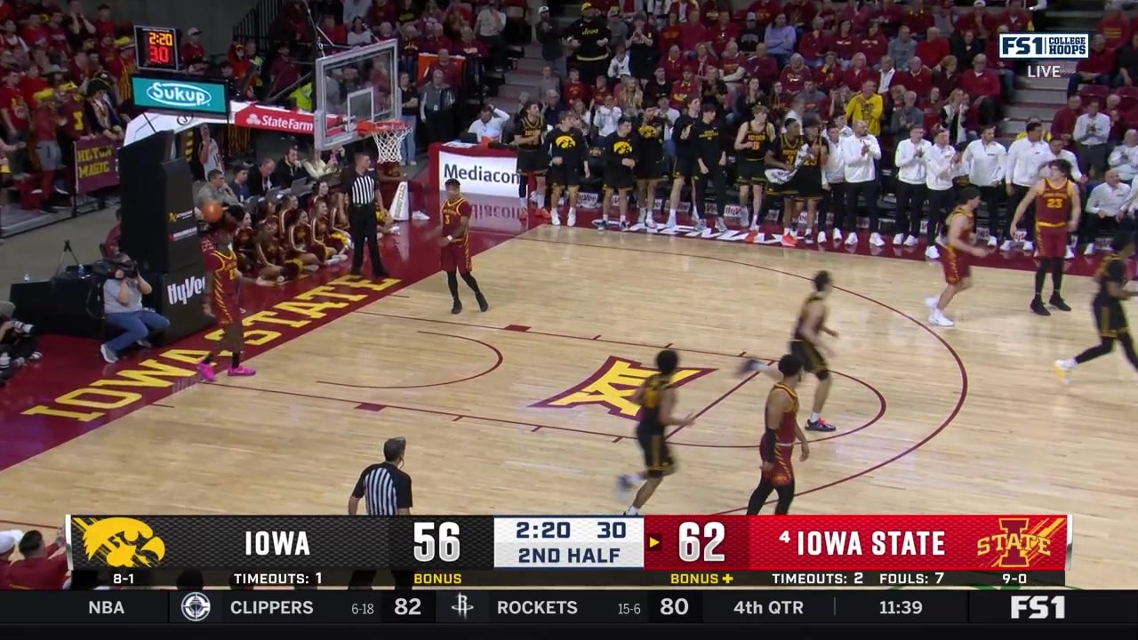 Tate Sage two-hand dunks an assist from Alvaro Folgueiras