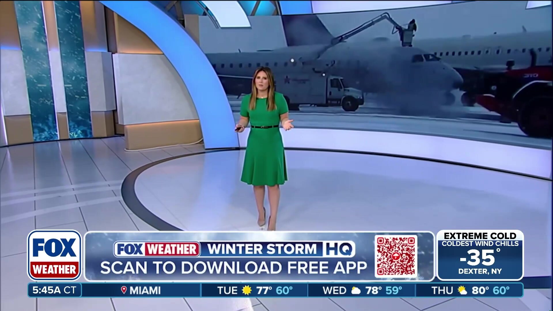 Explaining the airplane de-icing process for safer air travel