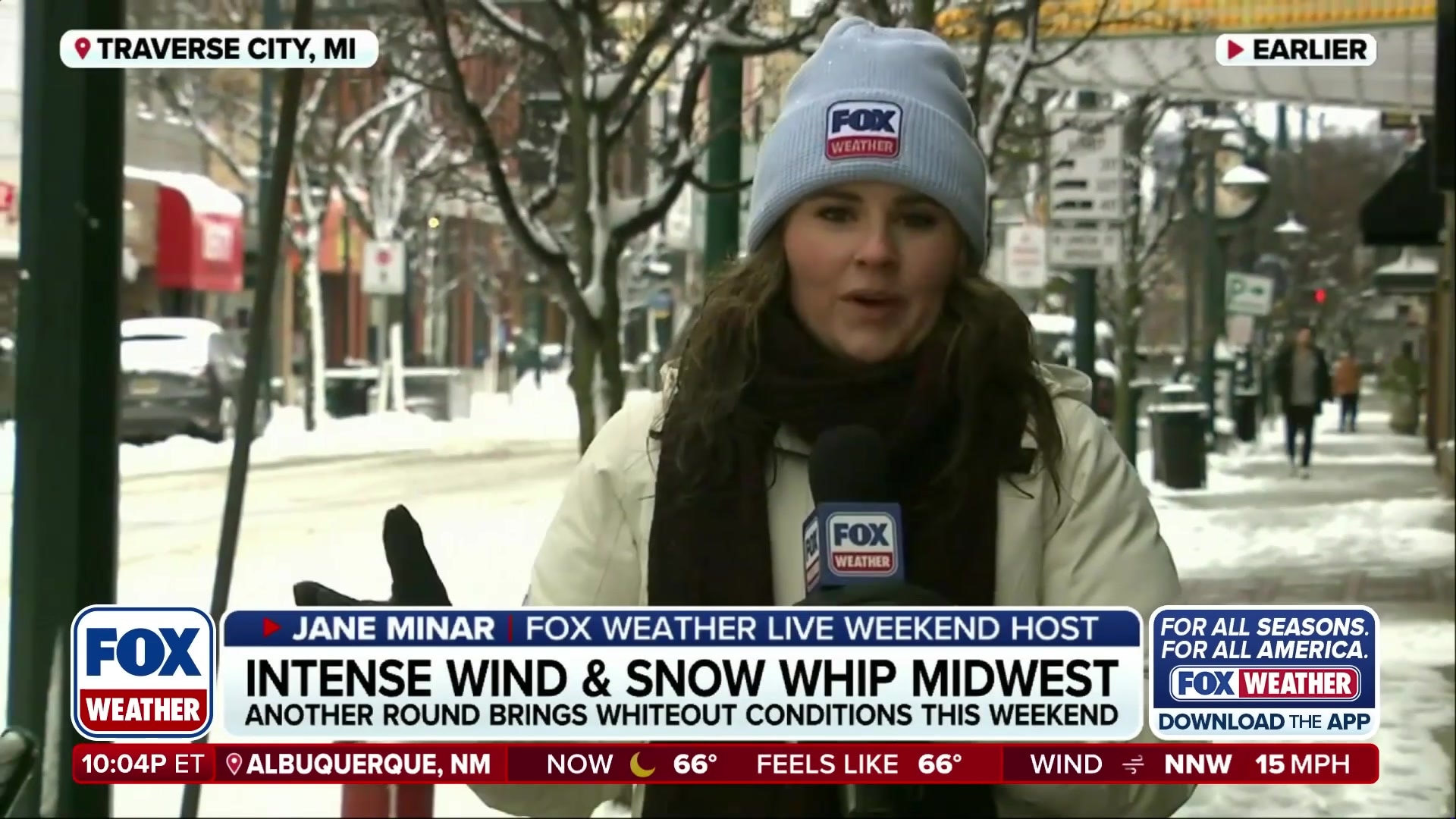 Traverse City, Michigan hit by heavy snow and wind