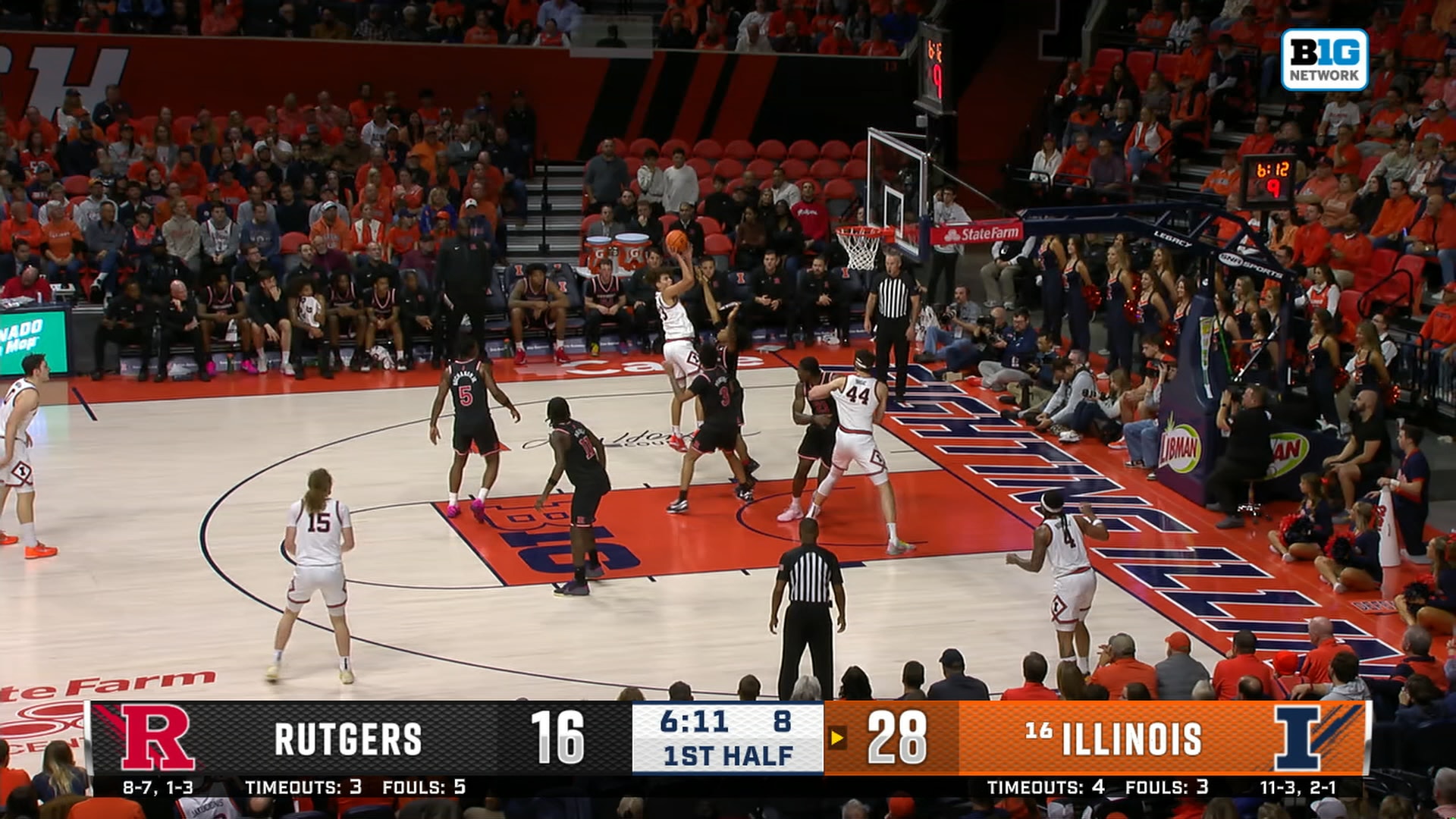 Keaton Wagler sinks and-1 jumper, extending Illinois' lead over Rutgers