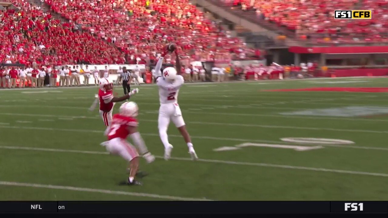 Rutgers’ Ben Black catches a deflected pass for an 11-yard touchdown to shrink Nebraska’s lead