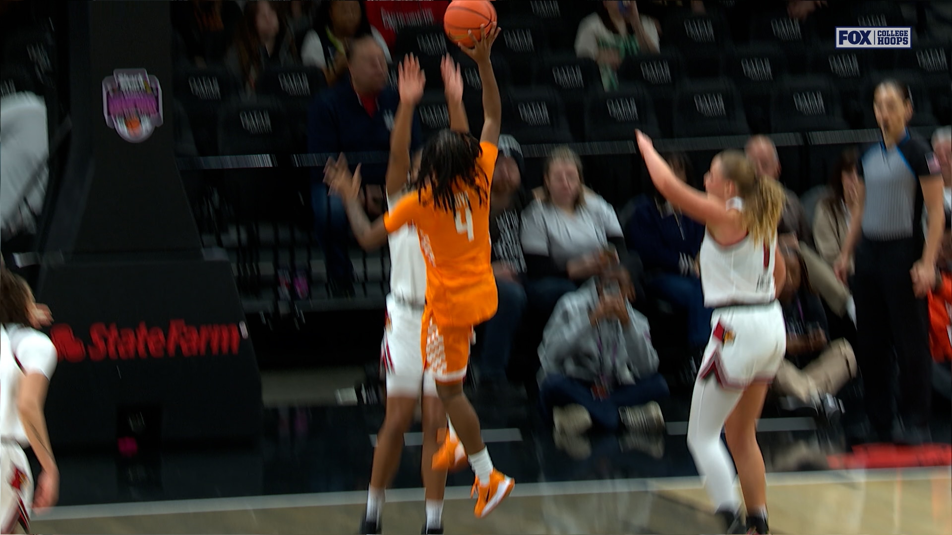Tennessee's Kaniya Boyd makes and-one to tie game against Louisville