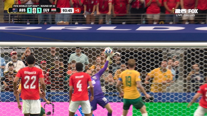 Australia's Patrick Beach makes incredible reaction save to force extra time vs Egypt | 2026 FIFA World Cup™