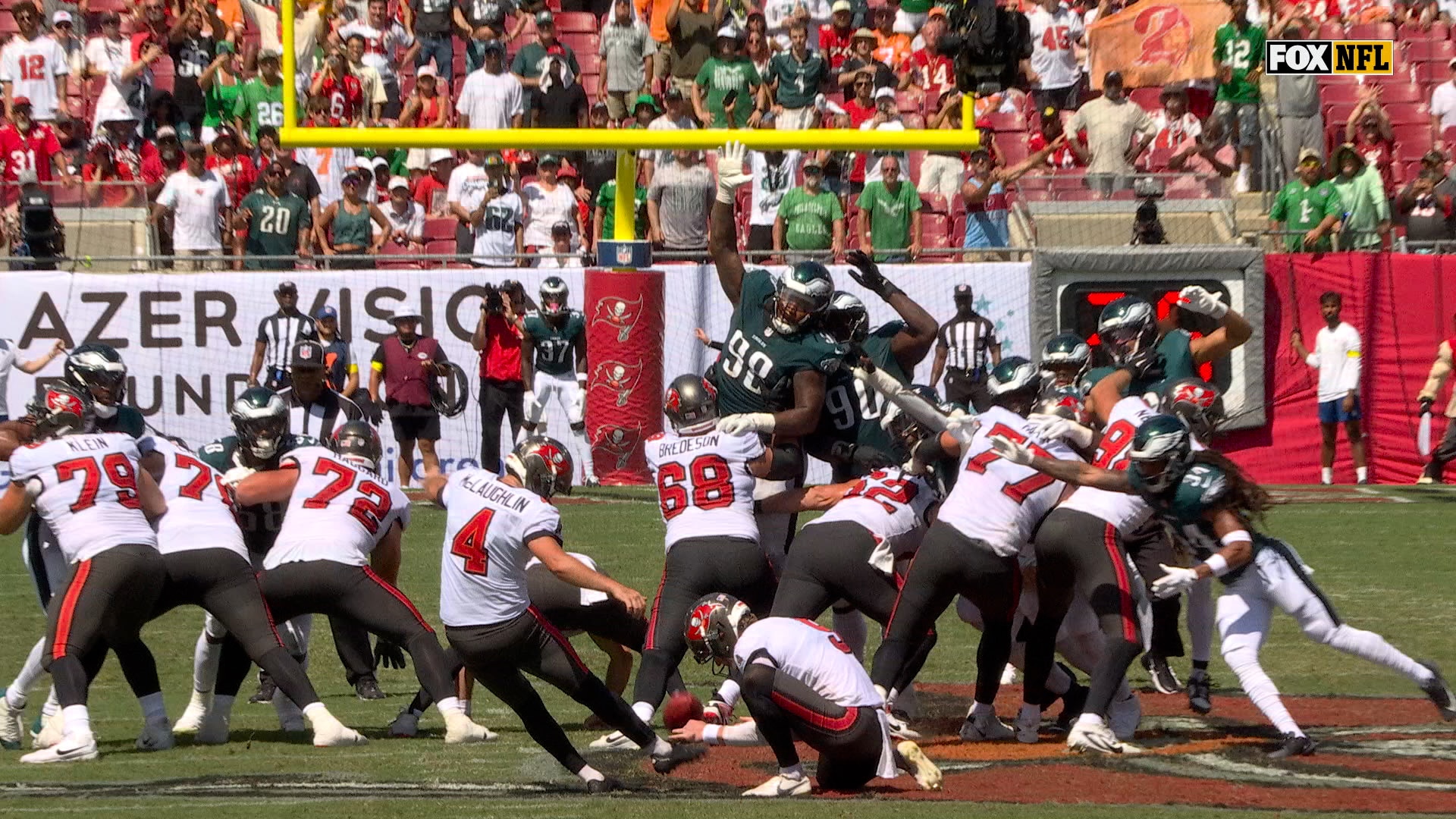 Buccaneers' Chase McLaughlin drills career-long 65-yard field goal vs. Eagles