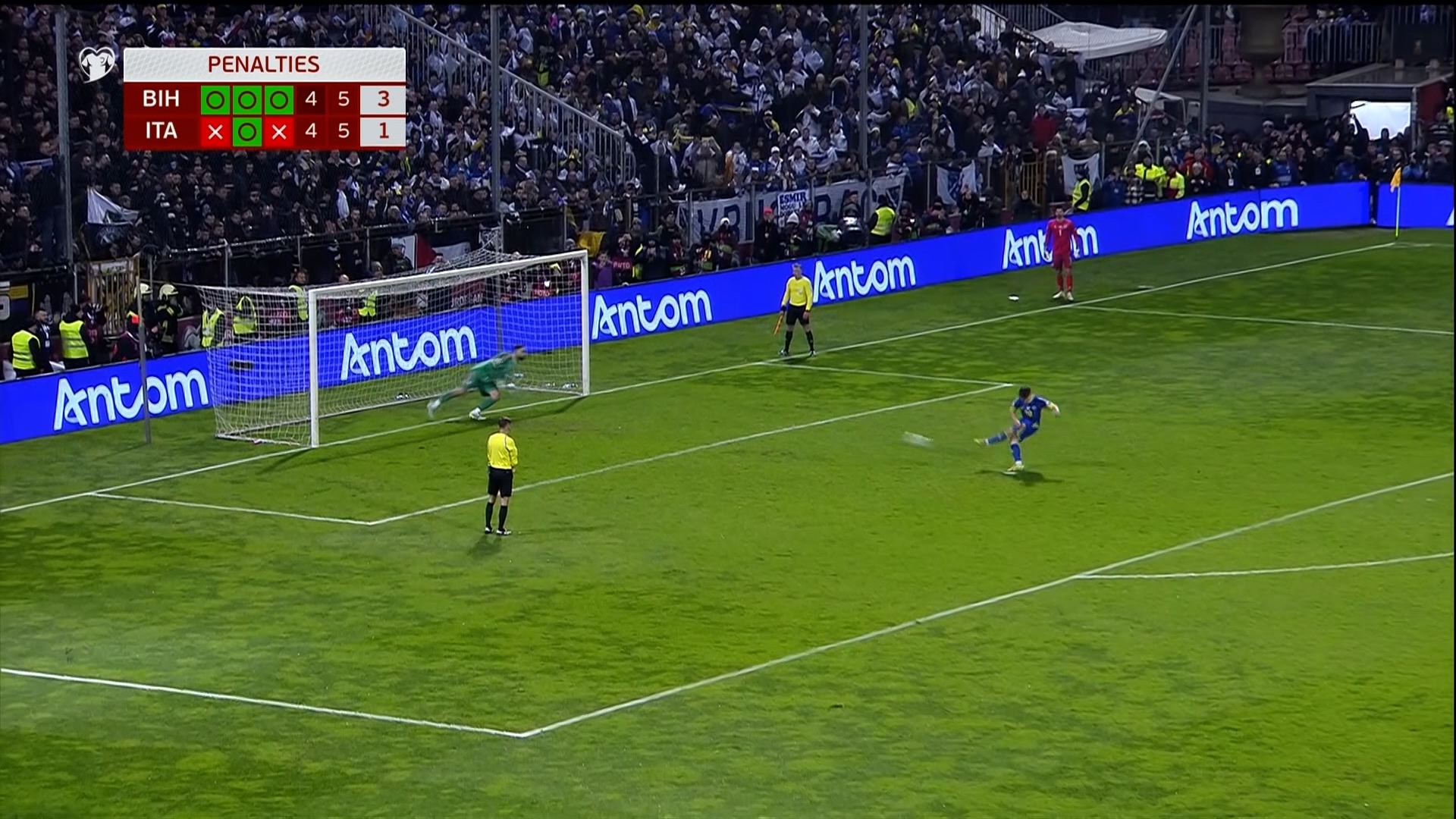 Bosnia and Herzegovina defeats Italy on penalty kicks, advancing to first FIFA World Cup since 2014