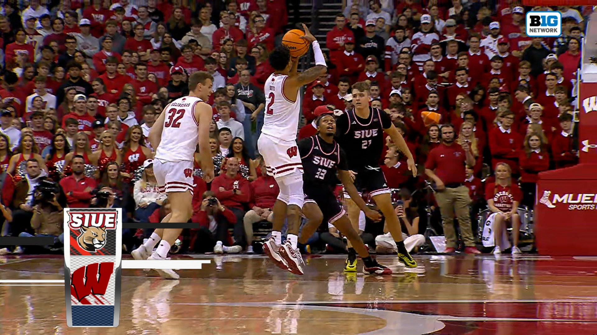 Nick Boyd drains pull-up 3-pointer, extending Wisconsin’s lead over SIU Edwardsville