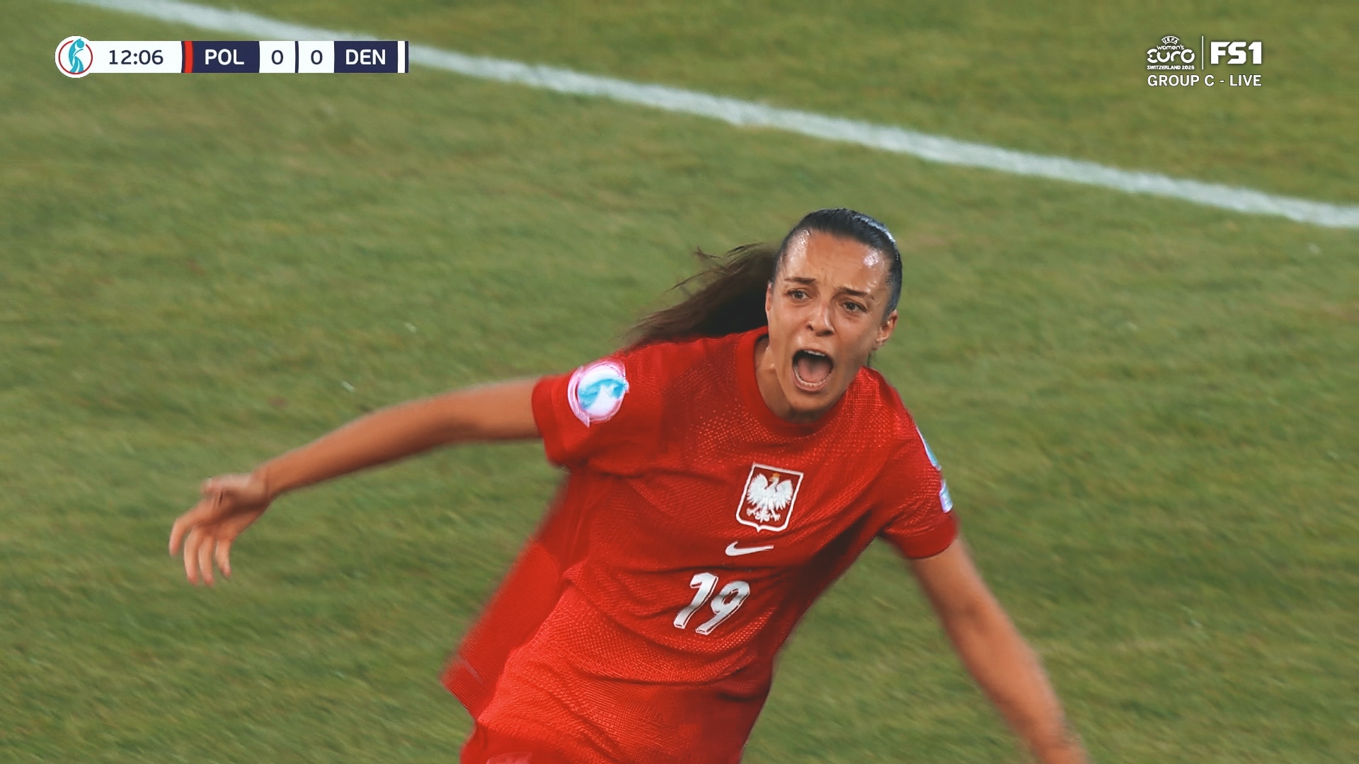 Poland scores back-to-back goals to give Poland a 2-0 lead over Denmark