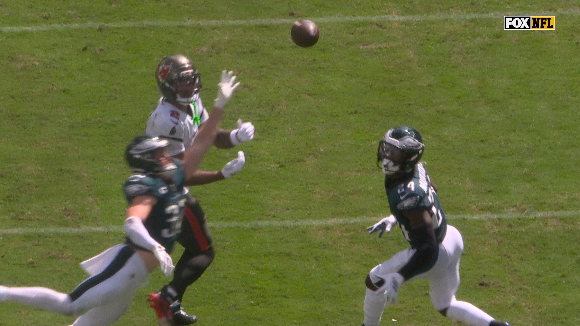 Baker Mayfield links up with Emeka Egbuka for 77-yard TD, shrinking Buccaneers' deficit against Eagles | NFL Highlights