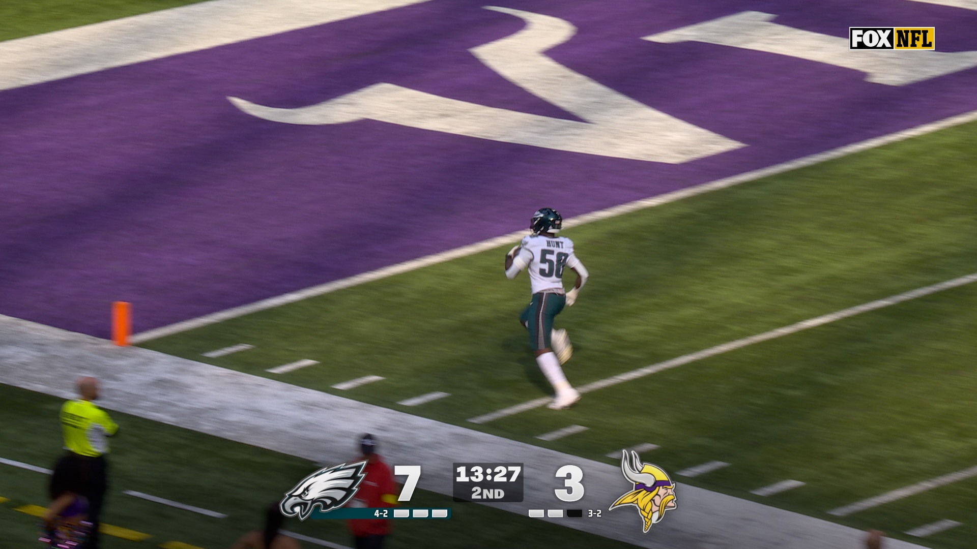 Jalyx Hunt returns interception for TD, extending Eagles' lead over Vikings | NFL Highlights