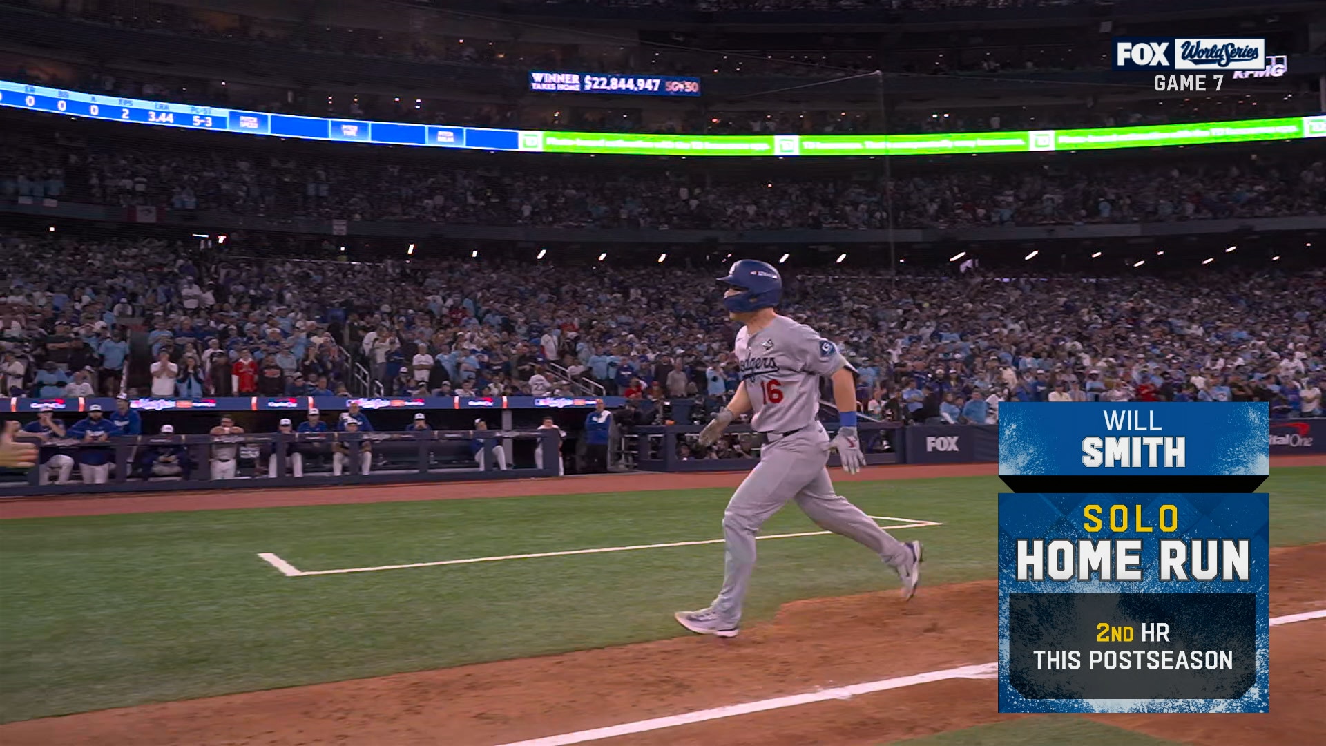 Dodgers' Will Smith Launches GO-AHEAD HOME RUN in 11th Inning vs. Blue Jays