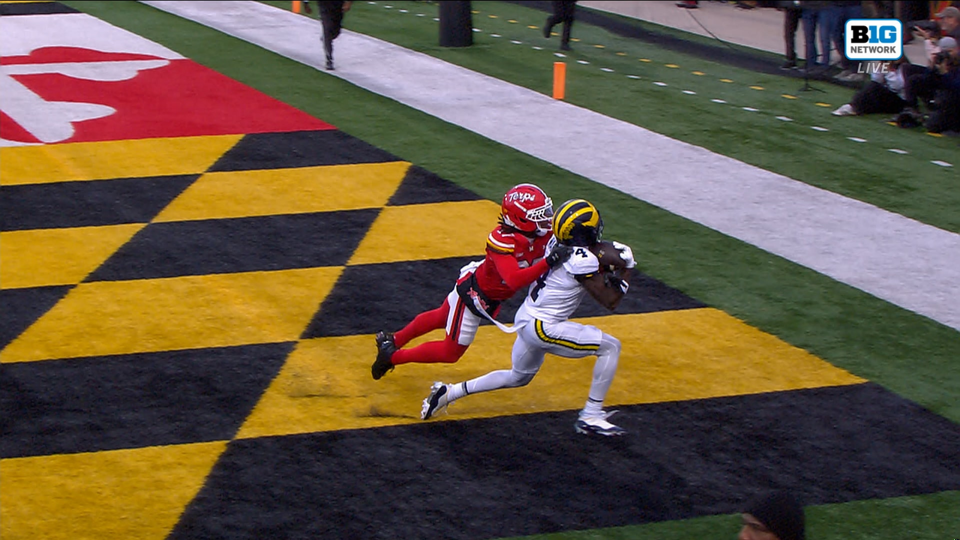 Michigan’s Bryce Underwood passes 17-yard TD to Andrew Marsh, tying score against Maryland