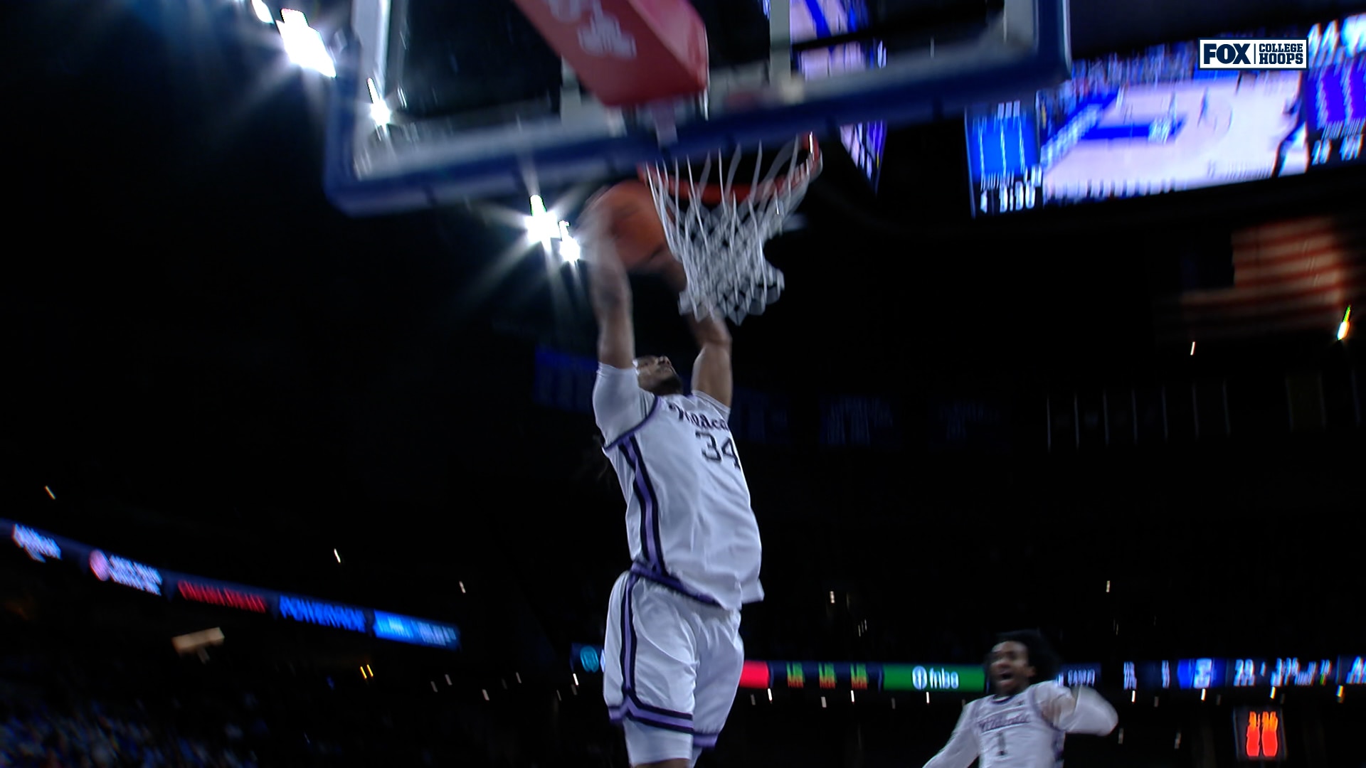 Nate Johnson finishes dunk off steal, extending Kansas State's lead over Creighton
