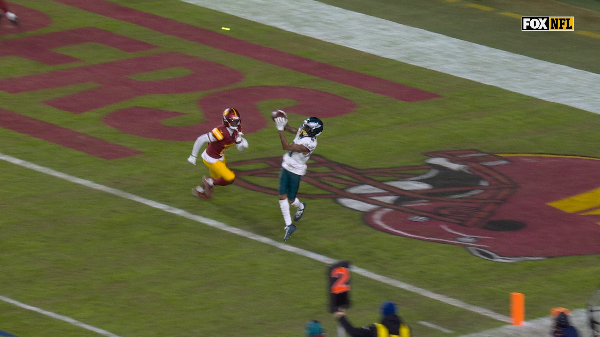 Jalen Hurts connects with DeVonta Smith for 5-yard TD, giving Eagles lead over Commanders | NFL Highlights