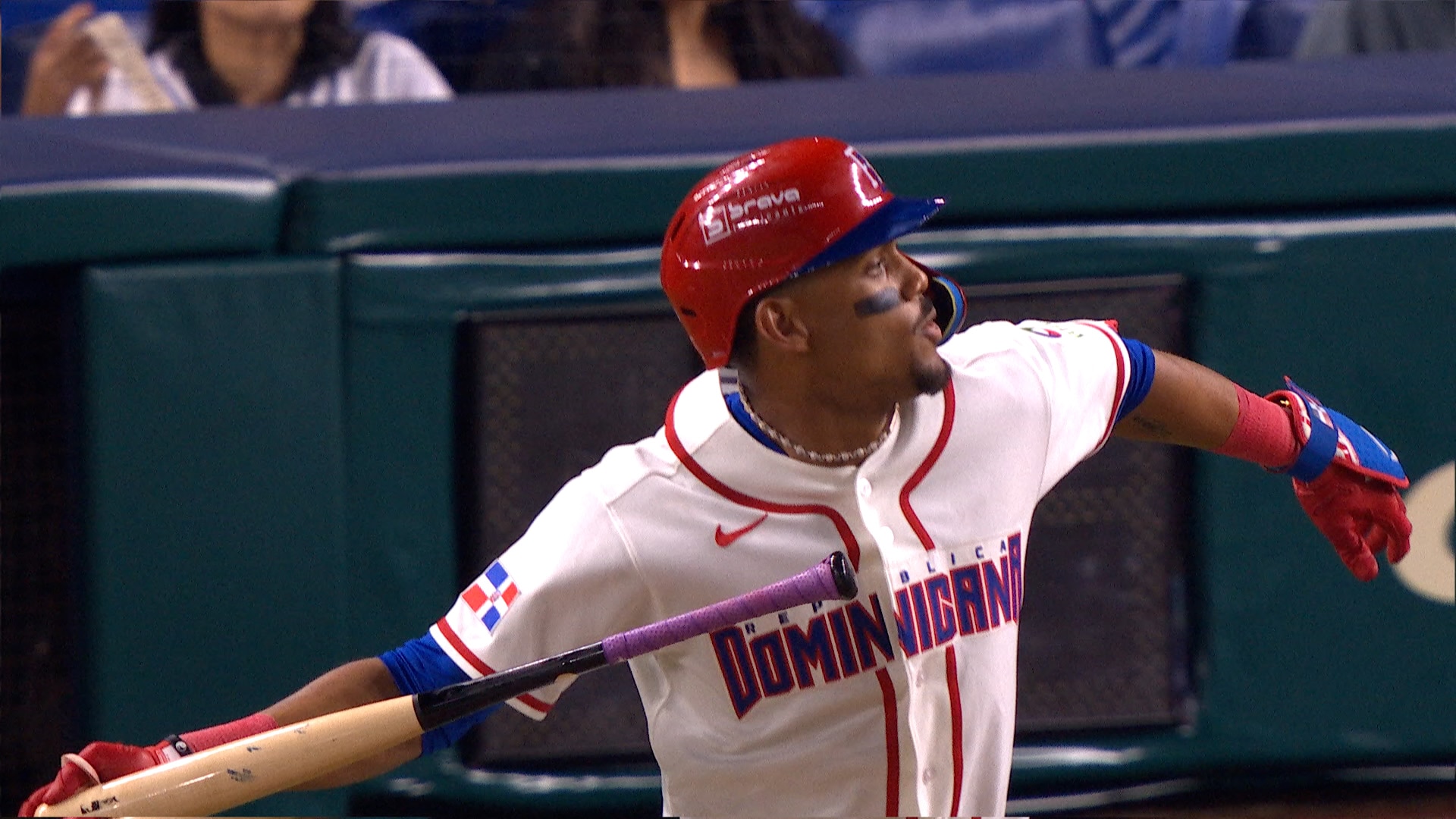 Julio Rodríguez rips solo home run, extending Dominican Republic's