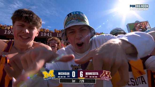 Darius Taylor punches in two-yard TD to give Minnesota a lead over Michigan