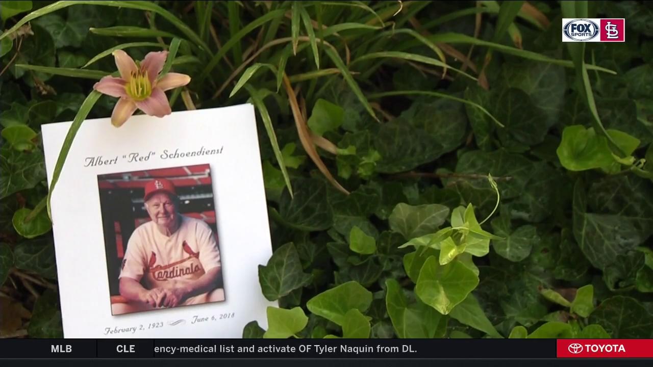 Cardinals family gathers for Red Schoendienst's funeral