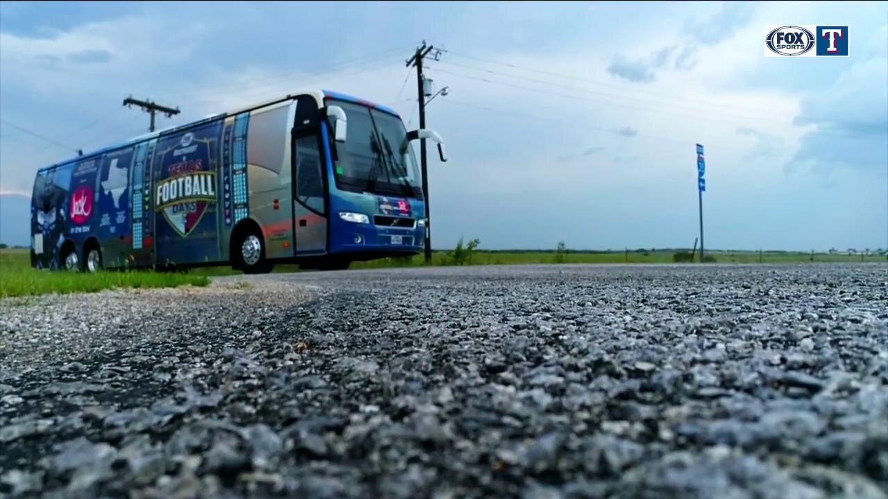 Texas Football Days Bus Tour Rolls into Ft. Worth